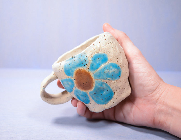 Big Flowers Pinched Cup