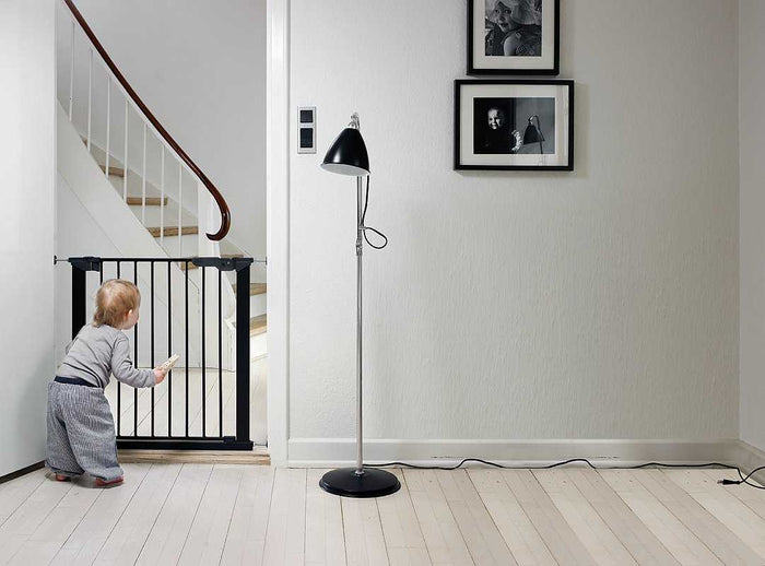 BabyDan Premier True Pressure Fit Gate Black for easy safety and stylish baby proofing