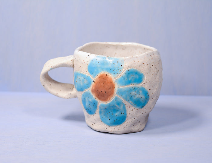 Big Flowers Pinched Cup