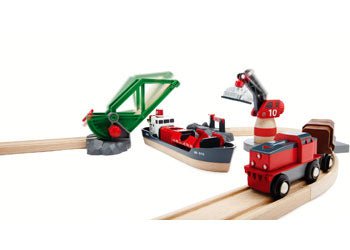 BRIO Cargo Harbour Set 16 pieces