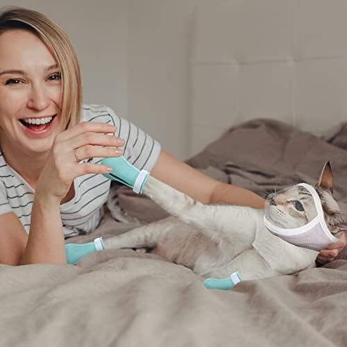 Cat Muzzle for Grooming with 4 Silicone Boots Cat Care & Grooming Pet Clever