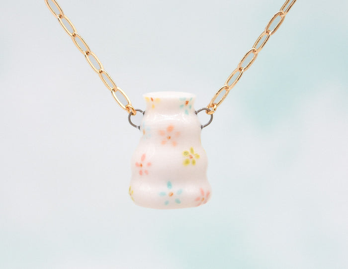 Daisy Pot Necklace