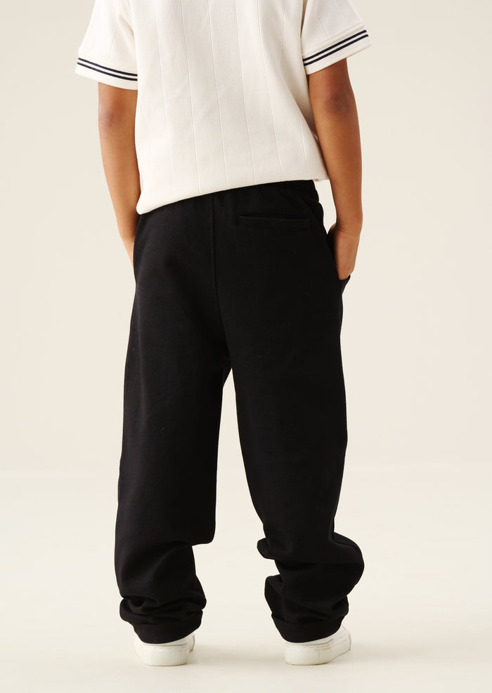 Elias Black Smart Jogger