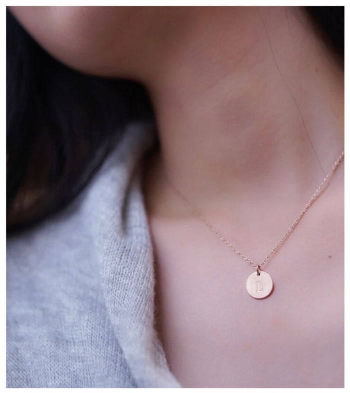 FAB UPPERCASE INITIAL/LETTER PENDANT NECKLACE
