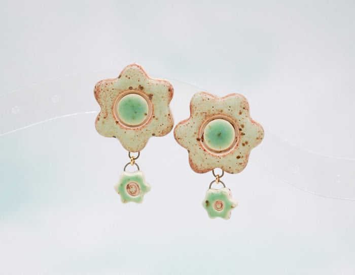 Green Daisy Studs