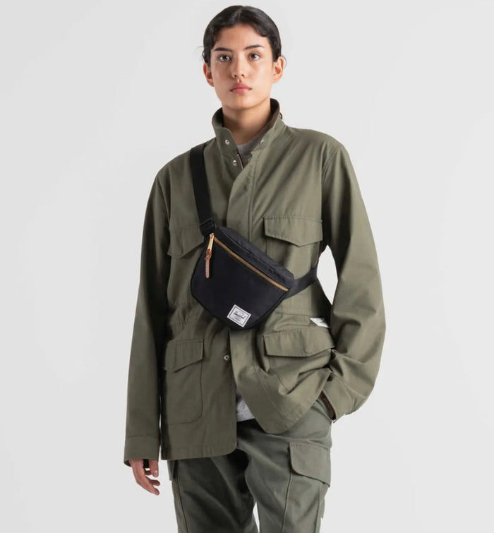 HERSCHEL SETTLEMENT HIP PACK