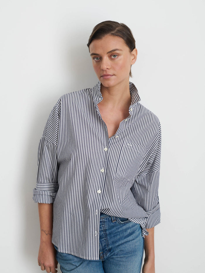 Jo Shirt in Striped Cotton Poplin - Navy / White