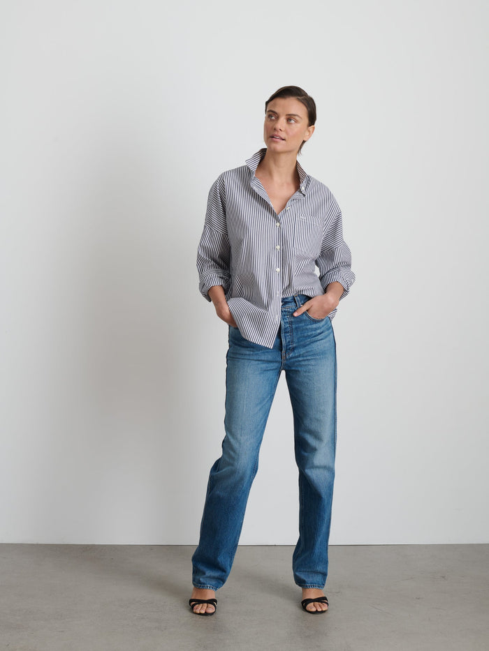 Jo Shirt in Striped Cotton Poplin - Navy / White