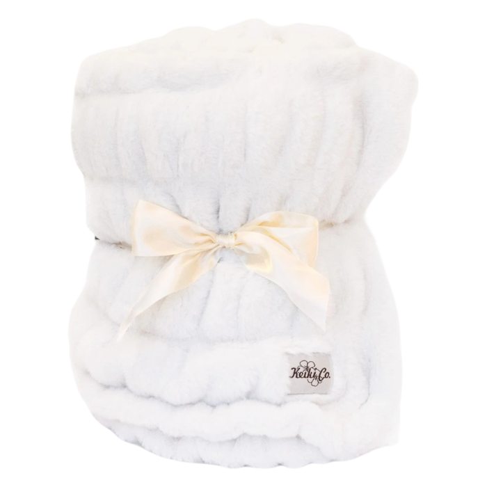 keiki co cloud plush throw, ivory throw blanket, luxury cozy blanket, soft ivory blanket, plush microfiber throw, neutral home décor, living room blanket, cozy gift idea