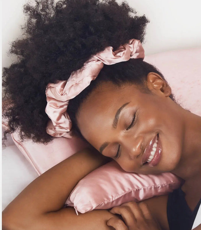 KITSCH SATIN SLEEP PILLOW SCRUNCHIES