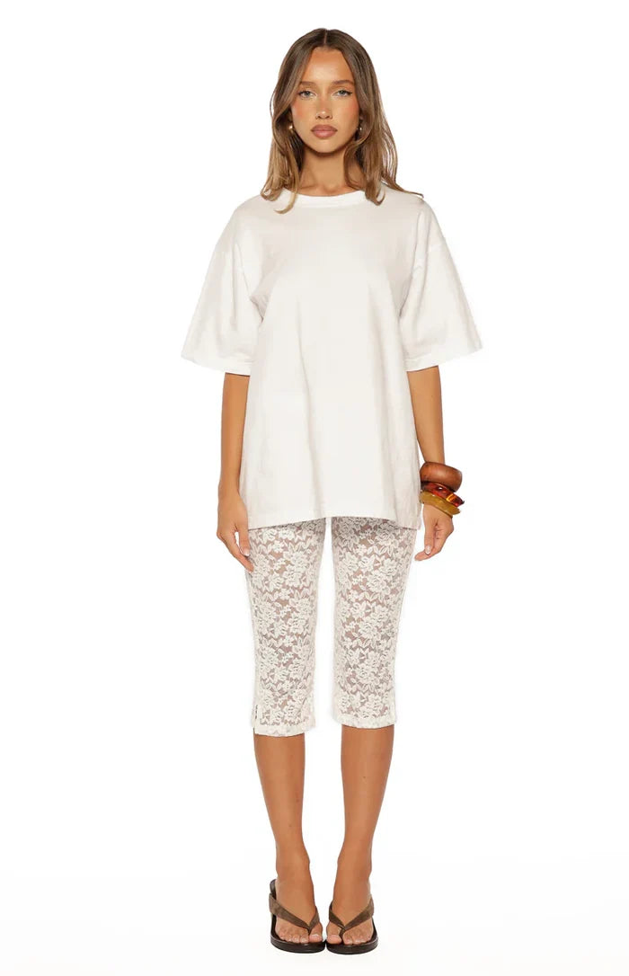 Lydia White Lace Mid Rise Capri Pants