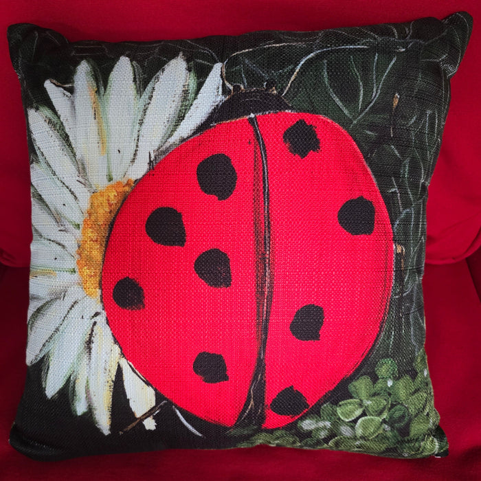 NANCY THOMAS PILLOWS - Ladybug