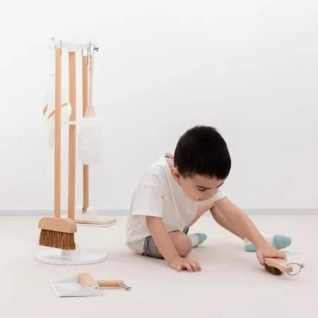 New Classic Toys Cleaning Playset