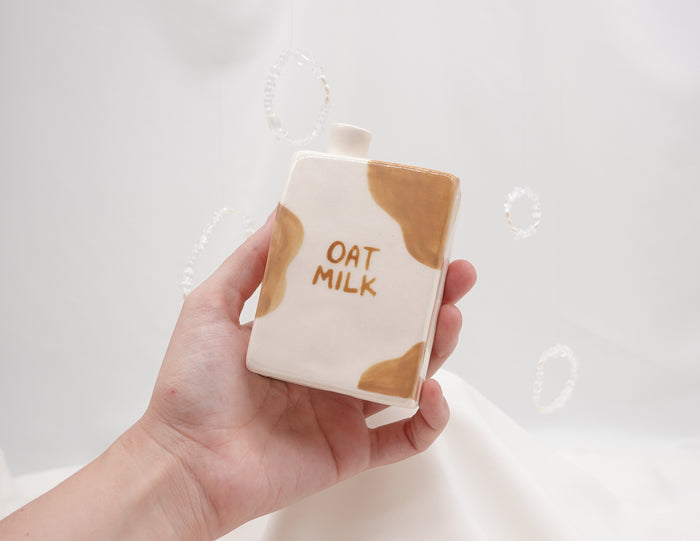 Oat Milk Vase
