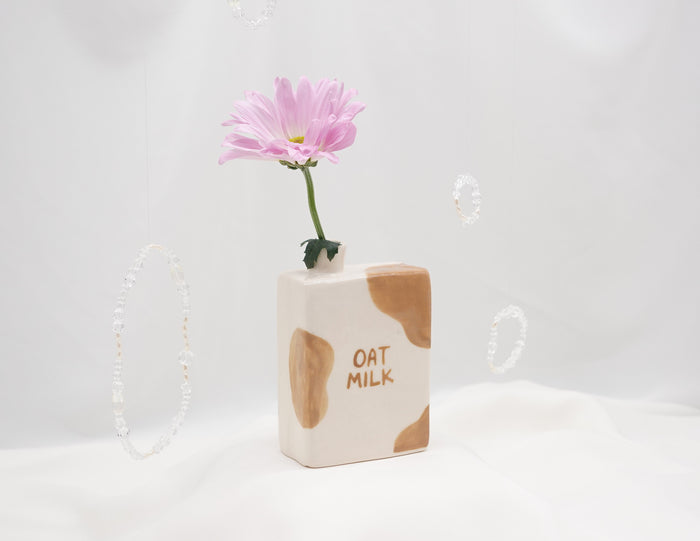 Oat Milk Vase