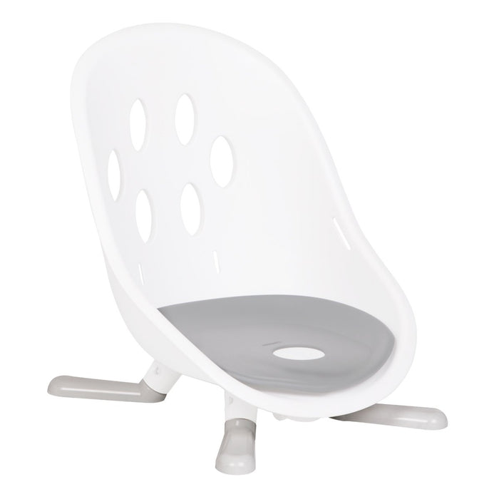 White and gray baby bath seat with Poppy Modes Kit, perfect for Toshi Baby Romper and baby strollers