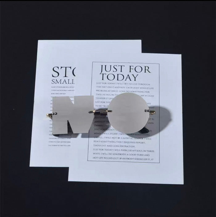 Letter Frameless Sunglasses for Men and Women, High-End Glasses - silver no model
