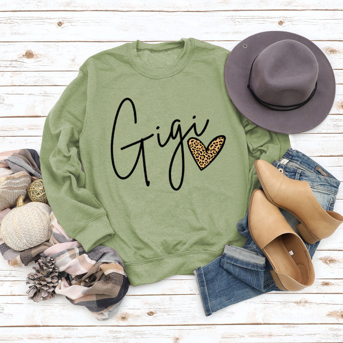 Olive green sweater (black word color picture) / S