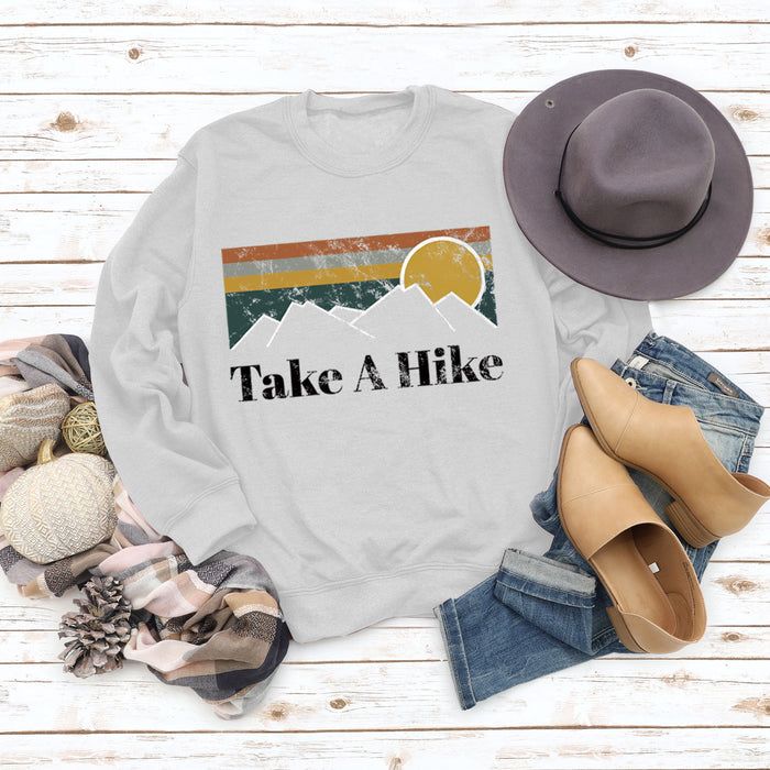 Round Neck Letter Women's T-shirt Take A Hike Print Loose Short-sleeved