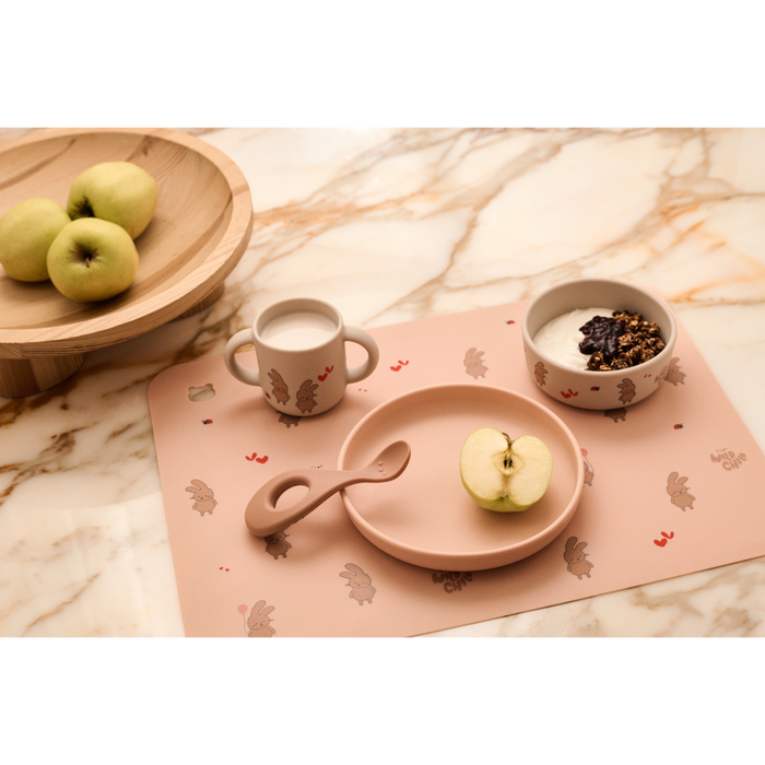 Liewood - Tableware Set - Vivi - Wild Child / Rosey - Lifestyle Cut 2